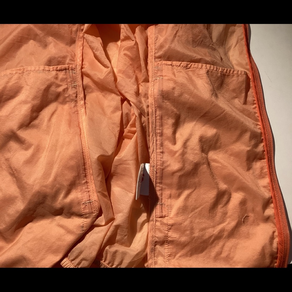 Light weight long sleeves jacket